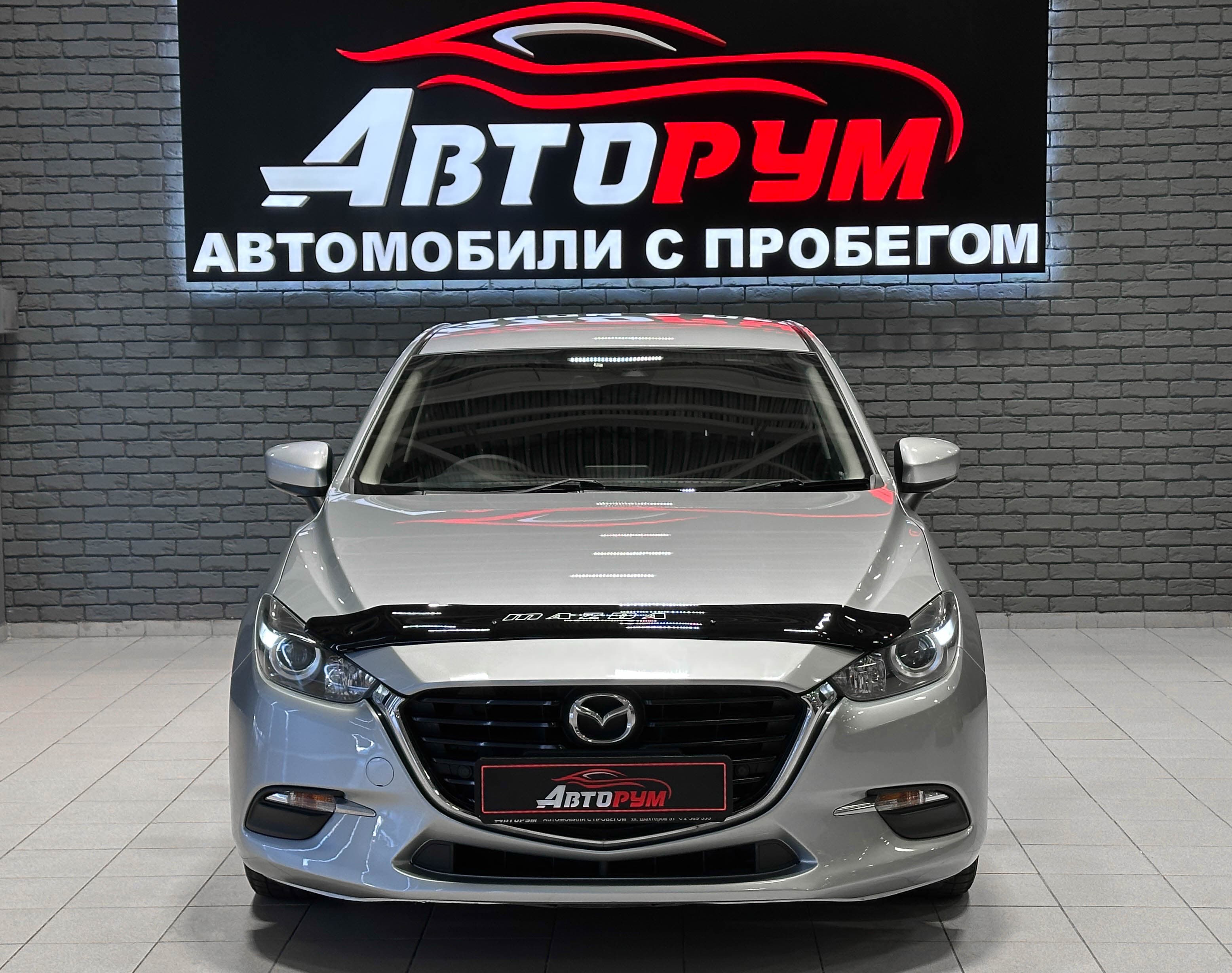 Mazda Axela - 3